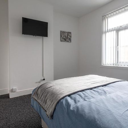Home In Levenshulme, Manchester Bagian luar foto