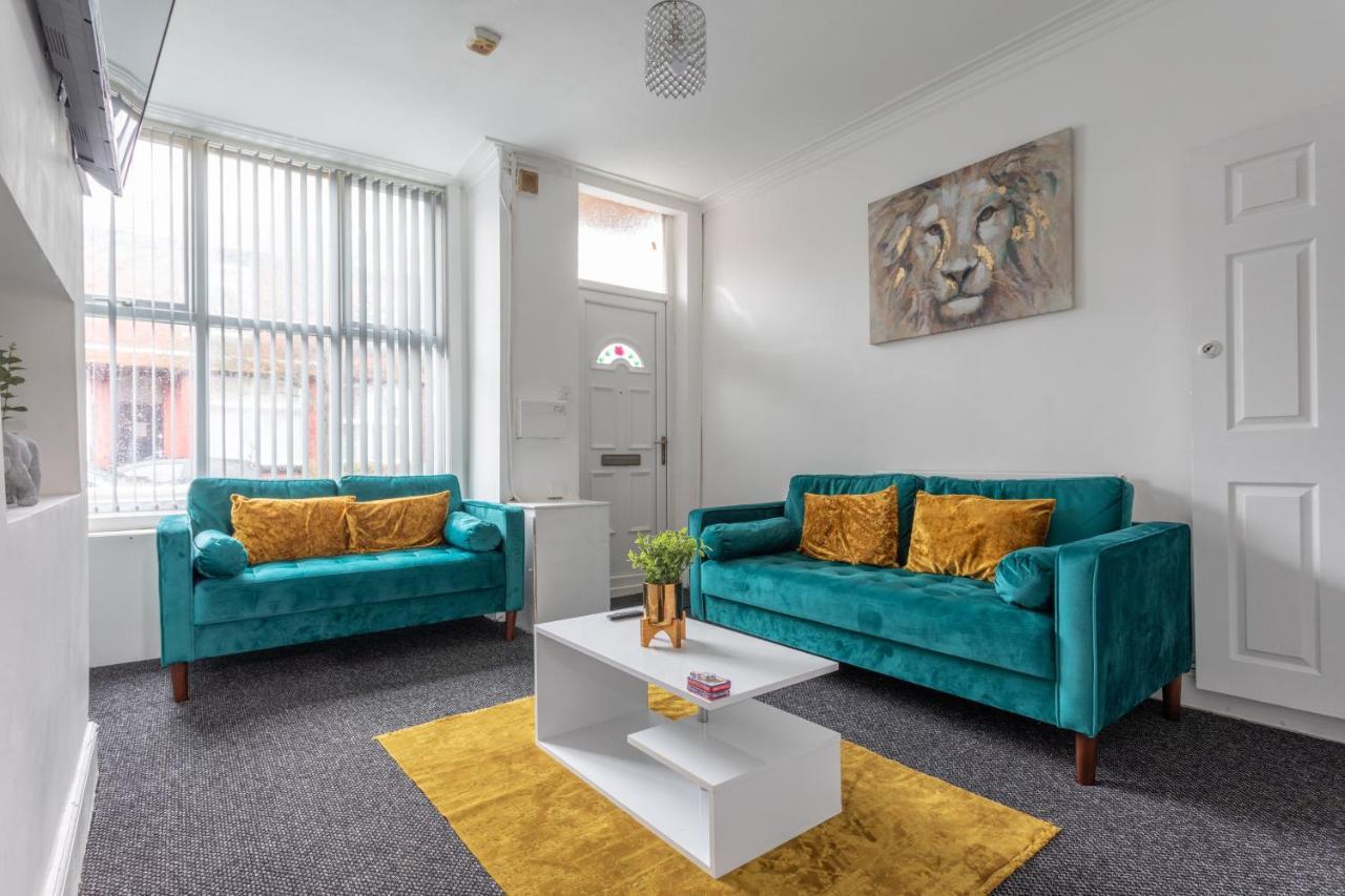 Home In Levenshulme, Manchester Bagian luar foto